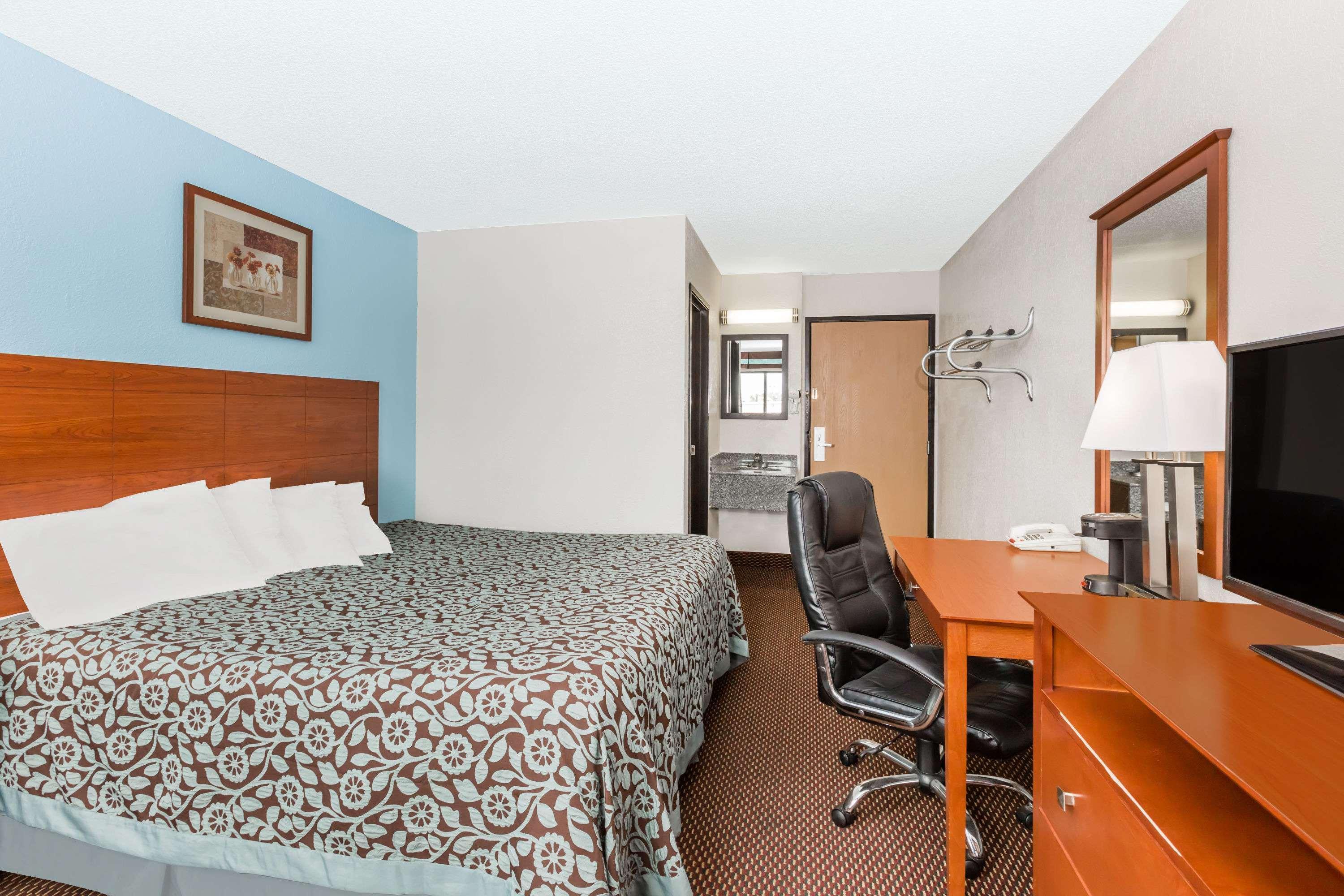Days Inn By Wyndham Ankeny - Des Moines Esterno foto
