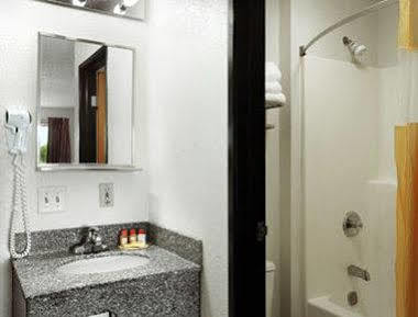 Days Inn By Wyndham Ankeny - Des Moines Esterno foto